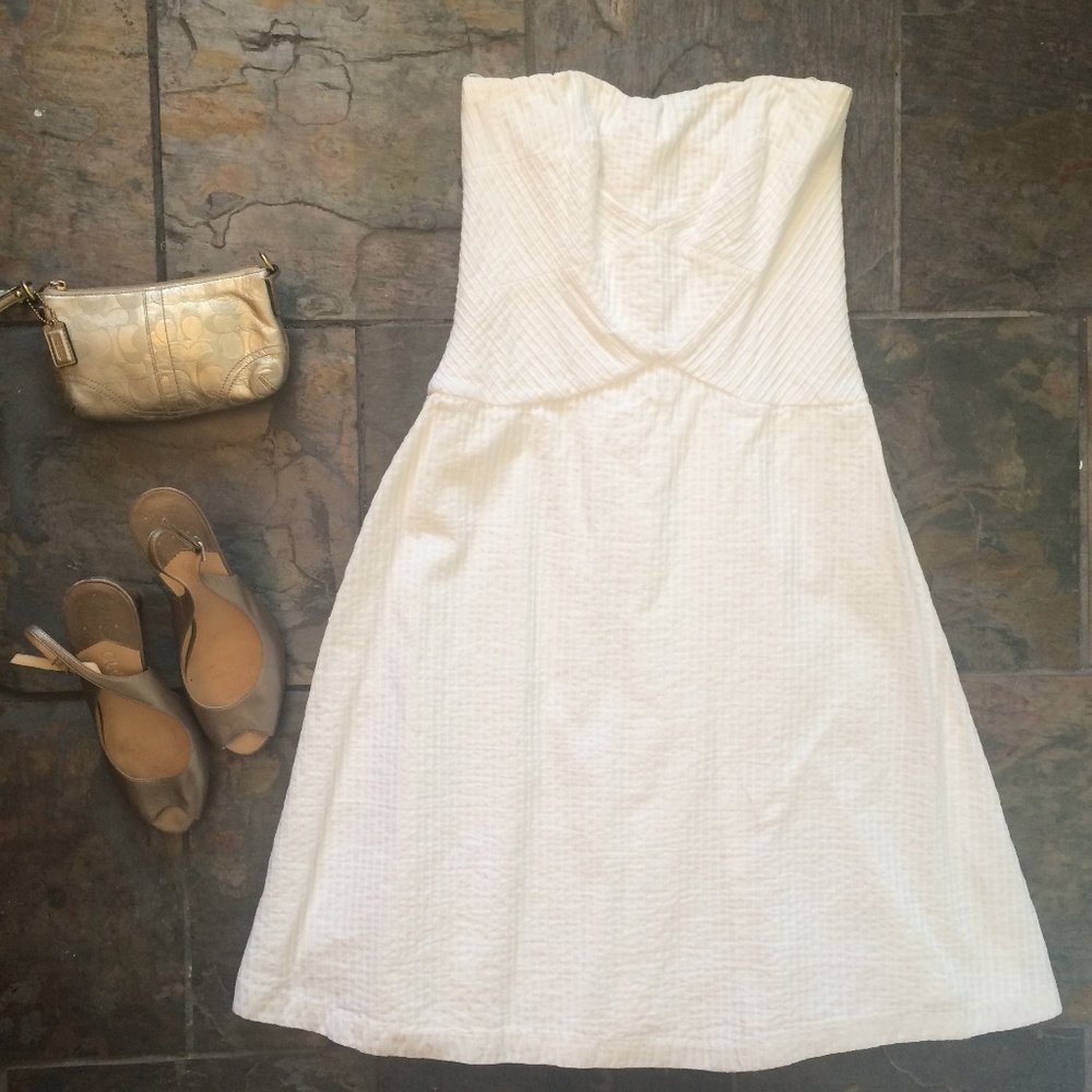 White House | Black Market White Strapless Dress